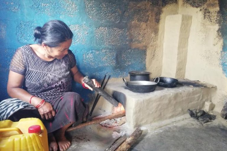 1528638856-1_MudbrickImprovedcookingstoveinGahachowk