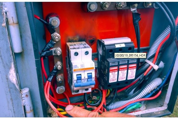 Schade aan MCB door blikseminslag in Kalika Schade aan MCB door blikseminslag in Kalika