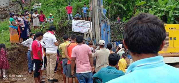 Start van het boren van een nieuwe meer dan 100 meter diepe drinkwatertoevoer