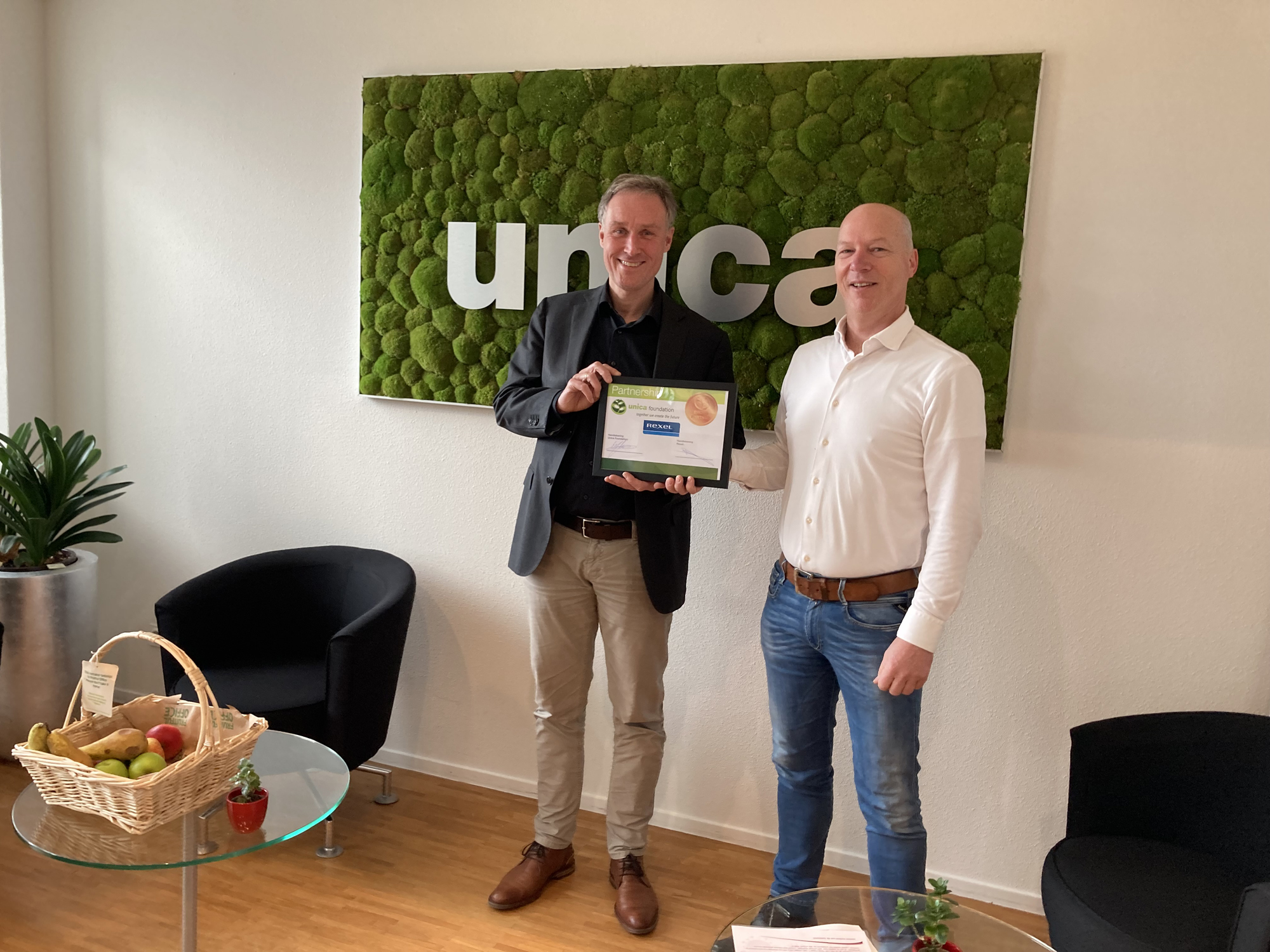 Nico Duivenvoorde (Rexel) en Edwin Koers (Unica Foundation)